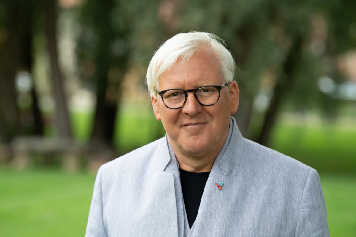 Präsentation des Geländes der Landesgartenschau 2022 Der Beelitzer Bürgermeister Bernhard Knuth reagiert entrüstet auf Vandalismus in der Stadt. (Archivbild)