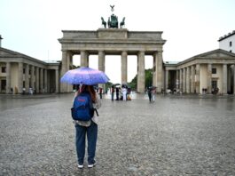 Heftige Gewitter in Berlin – Ausfälle bei S-Bahn Gewitter haben in Berlin für Beeinträchtigungen im Nahverkehr gesorgt.
