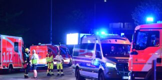 Polizeieinsatz nach CSD-Anschlag Polizei und Feuerwehr sind nach dem Abbruch des Christopher Street Day (CSD) im Einsatz.