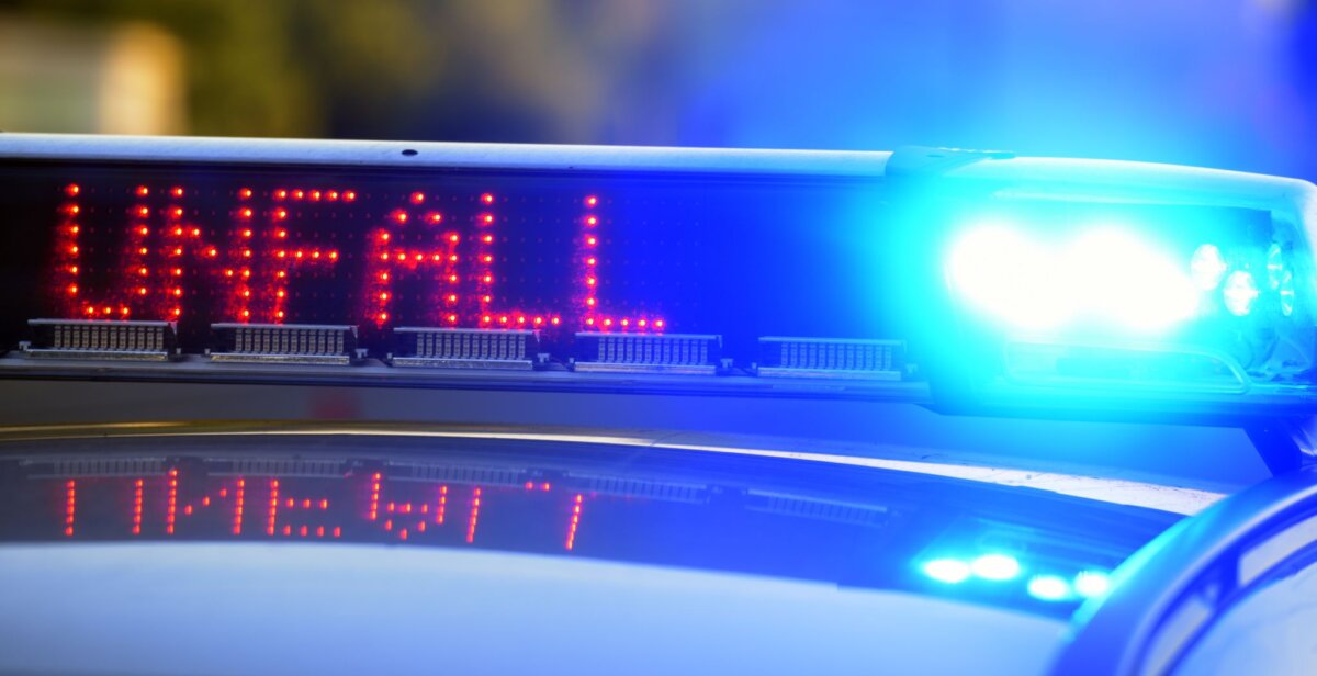 Unfall Bei einem schweren Verkehrsunfall in Brieselang (Landkreis Havelland) wurden vier Menschen verletzt. (Symbolbild)