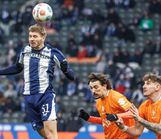 Hertha BSC bezwingt Lok Leipzig bei Ziegner-Debüt Marton Dardai (l, Hertha BSC) kam im Test bei Lok Leipzig nach einer Verletzungspause wieder zum Einsatz. (Archivbild)