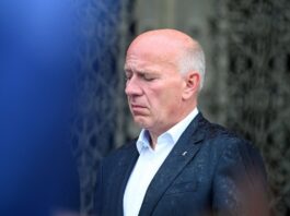 Wegner wundert sich über Freilassung von Abdul B. Berlins Regierendem Bürgermeister Kai Wegner (CDU) übt leise Kritik am früheren Umgang der Justiz mit dem Terrorverdächtigen Abdul B.