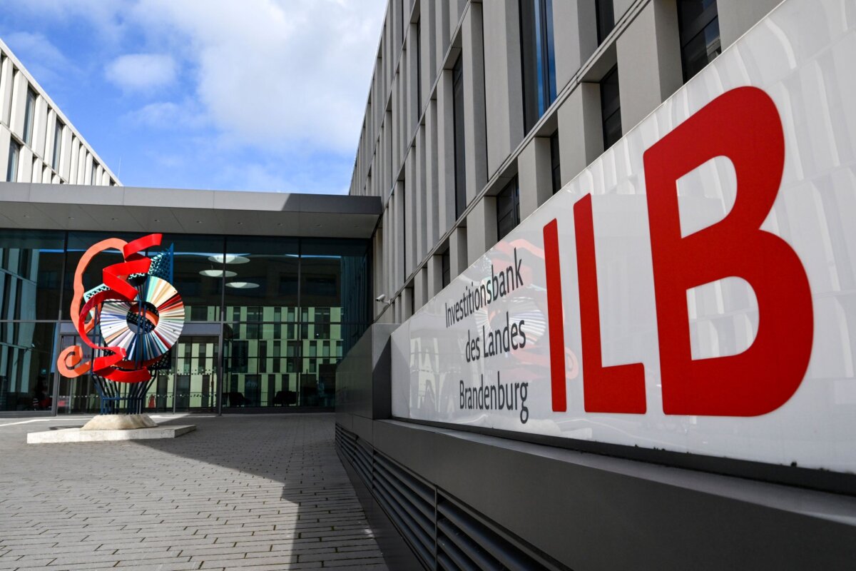 Gebäude der Wirtschaftsförderung Land Brandenburg Brandenburg will die Investitionsbank des Landes komplett übernehmen, um mehr Investitionen zu ermöglichen. (Archivbild)