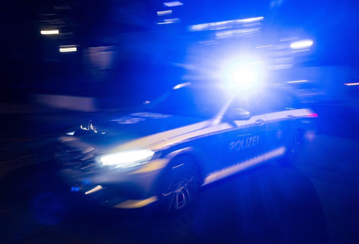 Polizei Wegen Schussgeräuschen wird die Polizei nach Berlin-Schöneberg alarmiert. (Symbolbild)
