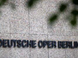 Ein Spektakel: Deutsche Oper macht die Nacht durch Die Deutsche Oper ist einer der drei großen Opernhäuser in Berlin. (Archivbild)