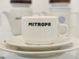 Mitropa-Jubiläum: Museum sucht Zeitzeugen und Exponate Geschirr mit markantem Design: Das Unternehmen Mitropa betrieb einst Schlaf- und Speisewagen, Bahnhofrestaurants, Hotels und Raststätten. (Symbolbild)
