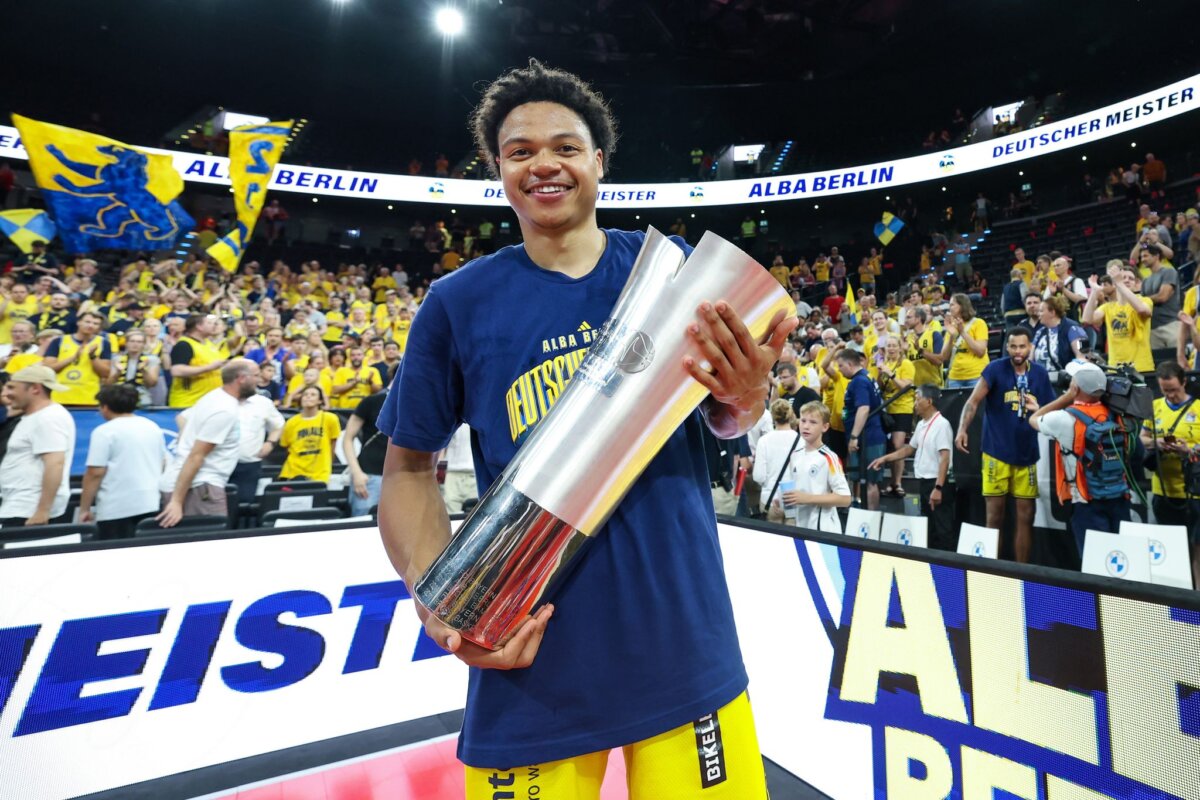 Jack Kayil Jake Kayil bleibt Alba Berlin erhalten. (Archivbild)