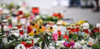 Die Woche nach der Tat – Wie geht es an der Schule weiter? Nach der gewaltsamen Tat mit zwei Toten an einer Schule in Gosen-Neu Zittau soll die Betreuung durch Seelsorger weitergehen.