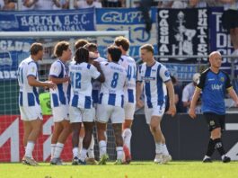 Hertha siegt im Elfmeterschießen in Saarbrücken Hertha-Jubel über das 1:0 im Ludwigspark von Saarbrücken.