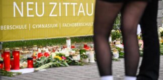 Behörde ermittelt nach Gewalttat an Schule – Fragen offen Der Tatverdächtige sitzt seit wenigen Tagen in U-Haft.