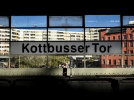 Streit um Israel? Mann an Berliner U-Bahnhof verletzt Am Kottbusser Tor kam es zu einem Polizeieinsatz. (Archivbild)