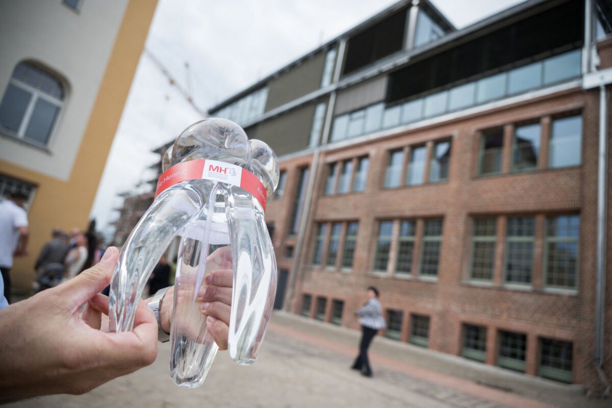 Erste brandenburgische Universitätsklinik für Zahnmedizin Brandenburg hat die erste Uni-Zahnklinik.