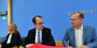 Gutachter hält linken Mietendeckel für verfassungsgemäß Die Linke plädierte bei einer Pressekonferenz in Berlin für einen Mietendeckel.