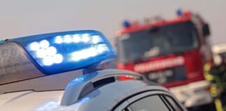 Großeinsatz bei Hochhausbrand nahe Ostbahnhof In der Nähe des Berliner Ostbahnhofs ist ein Feuer in einem Wohnhaus ausgebrochen. (Symbolbild)