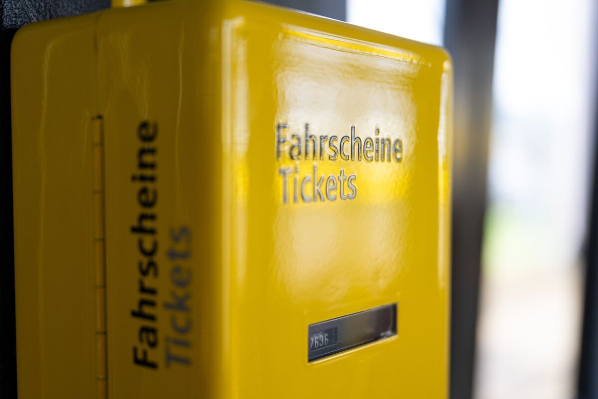 Berliner Nahverkehr Die App «FreiFahren» warnt vor Kontrollen im Berliner Nahverkehr. (Symbolbild)