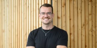 Hempel steigt auf: Sozialarbeiter pfeift jetzt Bundesliga Der aus Ostsachsen stammende Richard Hempel leitet in der neuen Saison erstmals Spiele in der Bundesliga.