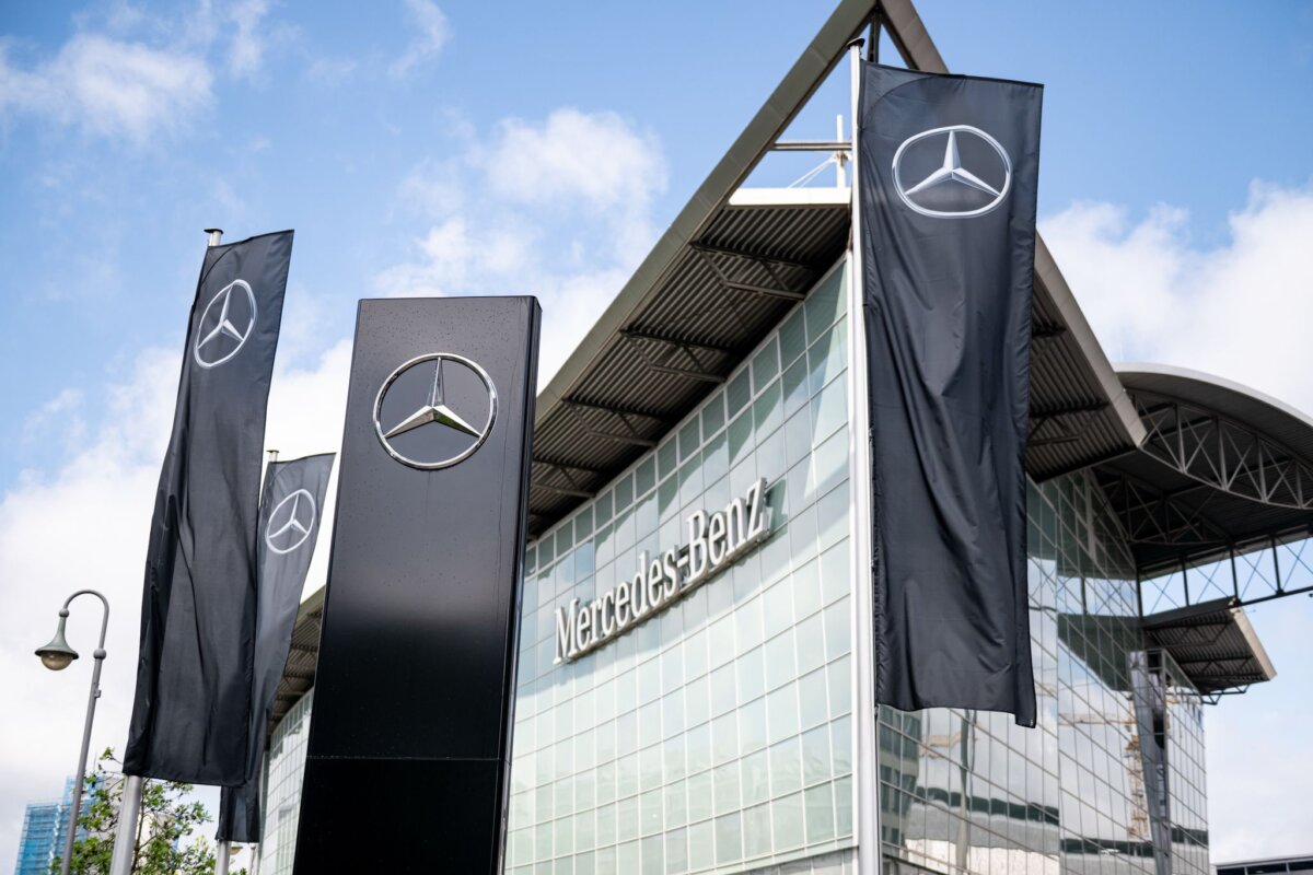 Mercedes-Benz Dass Mercedes seine Autohäuser verkaufen will, ist schon seit 2024 bekannt. (Archivbild)