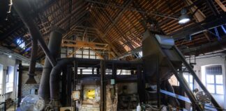 Ministerium: Industrieorte zeugen von Entwicklung der Region Die Glasmacherei hatte in Baruth lange Tradition. (Archivbild)