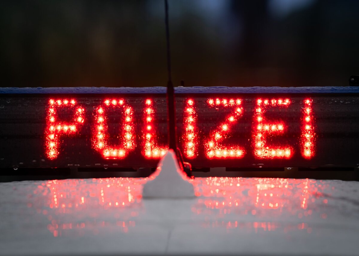 Polizei Berlin Nach der Attacke in Berlin griffen Polizeibeamte den Tatverdächtigen zügig auf. (Symbolbild)
