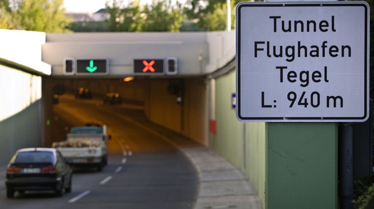 Tunnel unter dem Flughafen Tegel Der Tunnel Flughafen Tegel ist stadtauswärts zwischen den Ausfahrten Am Festplatz und Seidelstraße gesperrt. (Archivbild)