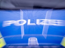 Überfall auf Geldtransporter? – Polizeieinsatz in Berlin Die Polizei ist wegen eines mutmaßlichen Raubüberfalls auf einen Geldtransporter nach Lankwitz ausgerückt. (Symbolbild)