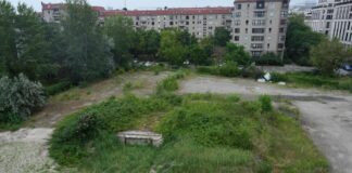 Die Überreste der ehemaligen Bunkeranlage auf dem Gelände an der Voßstraße sind die letzten baulichen Spuren von Hitlers einstiger Machtzentrale. (Archivbild)