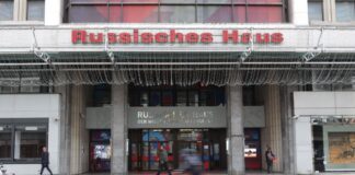 Das Russische Haus in Berlin-Mitte ist umstritten. (Archivbild)