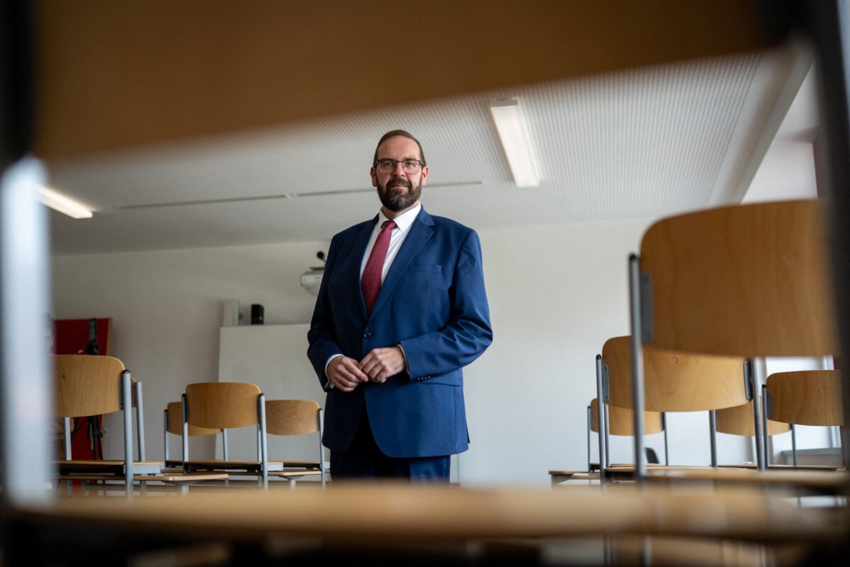 Beginn des Schuljahres 2026/27 in Brandenburg In einer Schule in Cottbus hat Minister Hoffmann seine Pläne fürs kommende Schuljahr vorgestellt.