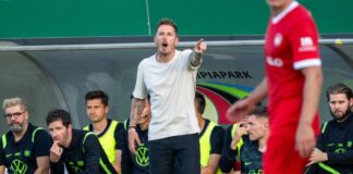 Wolfsburg-Trainer jubelt zu früh: Kommt was in Team-Kasse Strobl freute sich etwas zu früh.