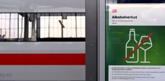 Alkoholverbot an Bahnhöfen kommt – Die wichtigsten Infos Das Sicherheitsgefühl für Reisende soll sich verbessern und der Reinigungsaufwand senken. (Archivbild)
