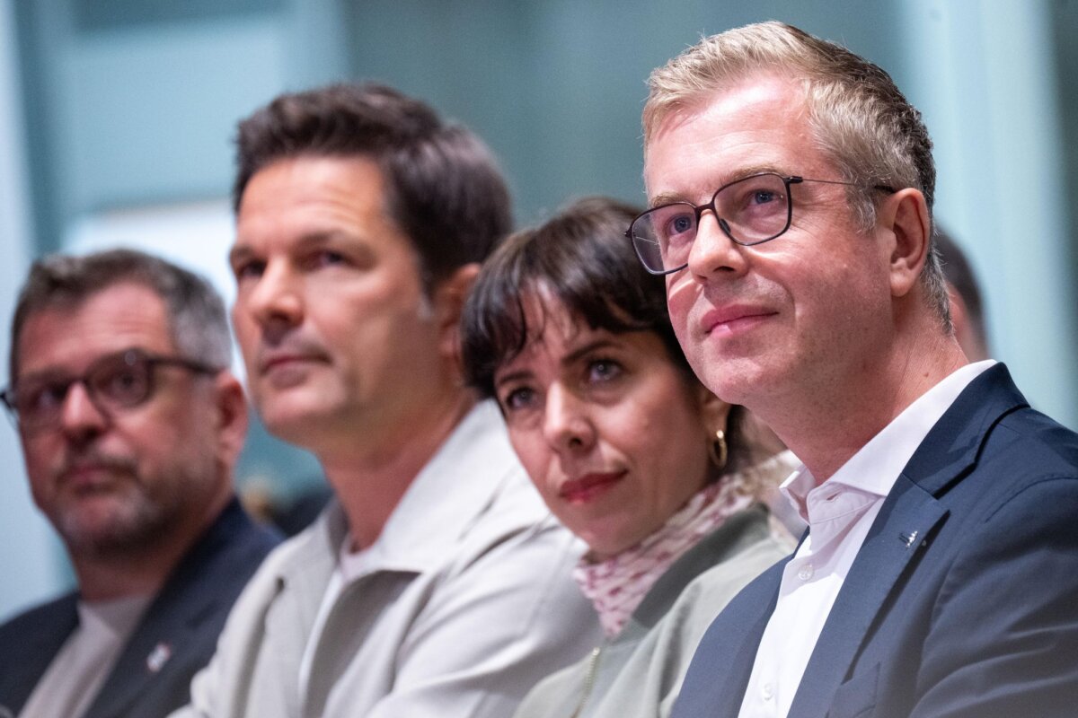 Wahlkampf zur Abgeordnetenhauswahl in Berlin Werfen sich gegenseitig Versäumnisse bei der Sicherheitspolitik vor: Linken-Spitzenkandidatin Elif Eralp und CDU-Spitzenkandidat Stefan Evers. (Archivbild)