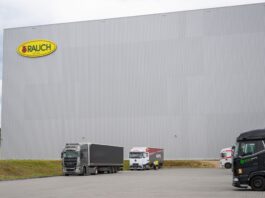 Red Bull kann Dosenwerk bauen – Stadt Baruth stellt Weichen Der geplante Bau einer Getränkedosen-Fabrik für Red Bull in Baruth/Mark ist einen Schritt vorangekommen. (Archivbild)