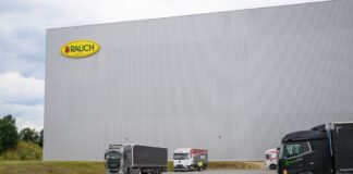 Red Bull kann Dosenwerk bauen – Stadt Baruth stellt Weichen Der geplante Bau einer Getränkedosen-Fabrik für Red Bull in Baruth/Mark ist einen Schritt vorangekommen. (Archivbild)