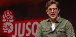 Der Juso-Bundesvorsitzende Philipp Türmer ist offen für eine rot-grün-rote Koalition in Berlin. (Archivbild)