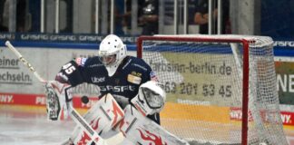 Eisbären verlieren zum CHL-Start in Genf Der neue Torhüter Jack LaFontaine konnte die Niederlage der Eisbären Berlin in Genf nicht verhindern.