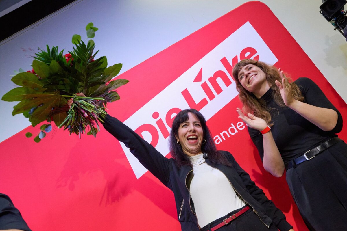 Landesparteitag der Berliner Linken Linke-Fraktionschefin Elif Eralp (li.) will Regierende Bürgermeisterin in Berlin werden.