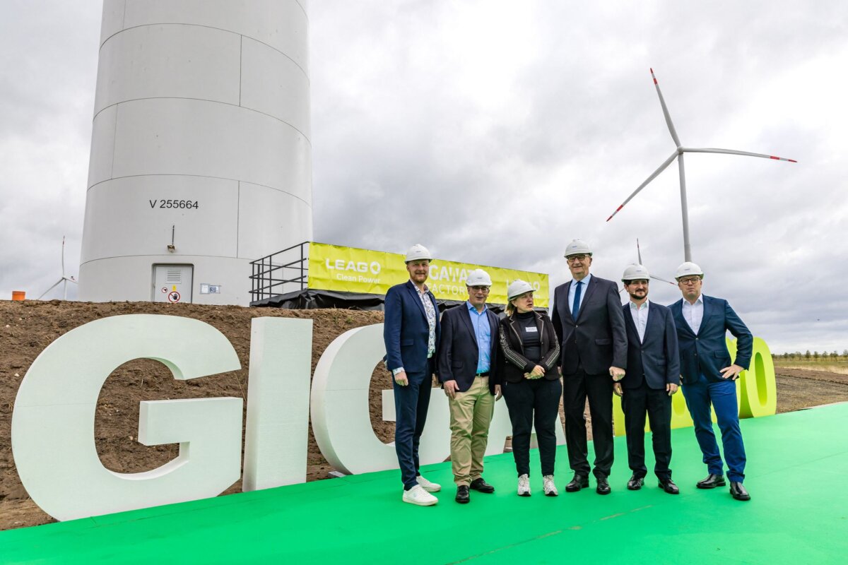 Inbetriebnahme Windpark Forst-Briesnig 2 Der Stromerzeuger Leag hat einen Park mit Windkraftanlagen - den Windpark Forst-Briesnig 2 - in Betrieb genommen.