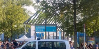 391 Polizeieinsätze an Freibädern – meist nur Diebstähle 391 Einsätze absolvierte die Berliner Polizei in und vor Schwimmbädern im Sommer. (Archivbild)