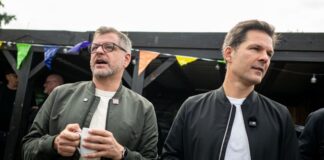 Steffen Krach (SPD,r) und Werner Graf (Grüne) führten ihre Parteien als Spitzenkandidaten in die Wahl zum Berliner Abgeordnetenhaus. (Archiv)