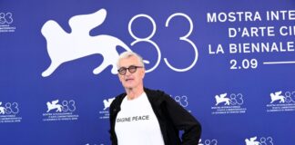 Regisseur Wim Wenders verteidigt sich nach Berlinale-Eklat Wenders stellt in Venedig seine neue Doku vor.