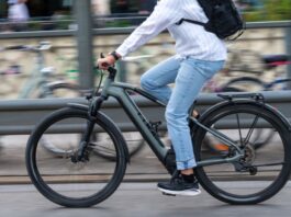 Berliner weiterhin zurückhaltend beim E-Bike-Kauf E-Bikes und Pedelecs sind in Berlin verhältnismäßig selten im Straßenverkehr zu sehen, sehr viel häufiger dagegen in Niedersachsen, NRW und Bayern. (Symbolbild)