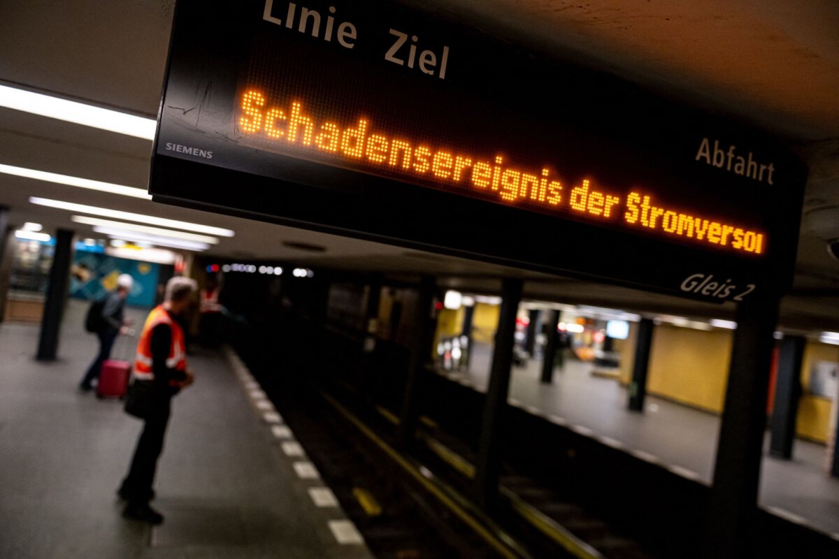 Brand in Technikraum: U-Bahnen unterbrochen Nach einem Brand in einem Technikraum am U-Bahnhof Wittenbergplatz fahren U1 und U2 weiterhin nicht wie gewohnt. (Archivbild)