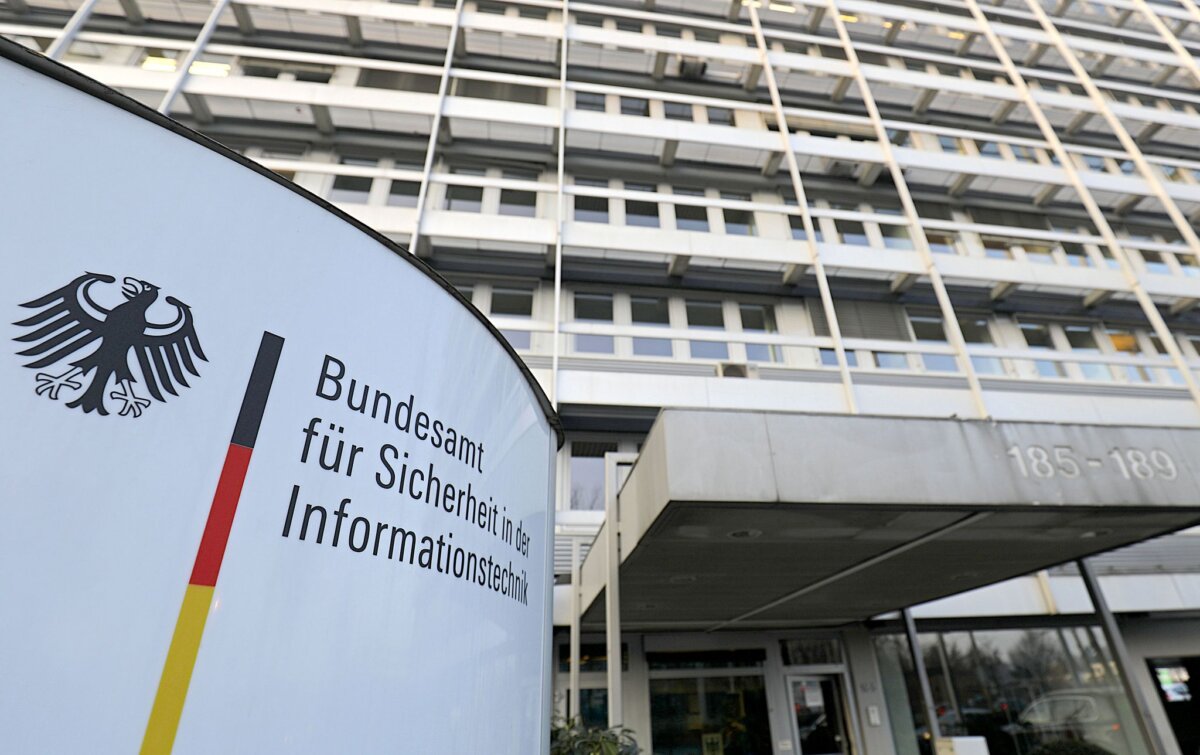 Bundesamt für Sicherheit in der Informationstechnik (BSI) Das BSI warnt vor erhöhter Bedrohung durch Cyber-Attacken. (Archivbild)