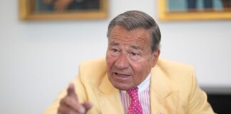 Ex-Trigema-Chef kritisiert Enteignungspläne der Linken Ex-Trigema-Chef Wolfgang Grupp kritisiert die Pläne der Linken in Berlin. (Archivbild)
