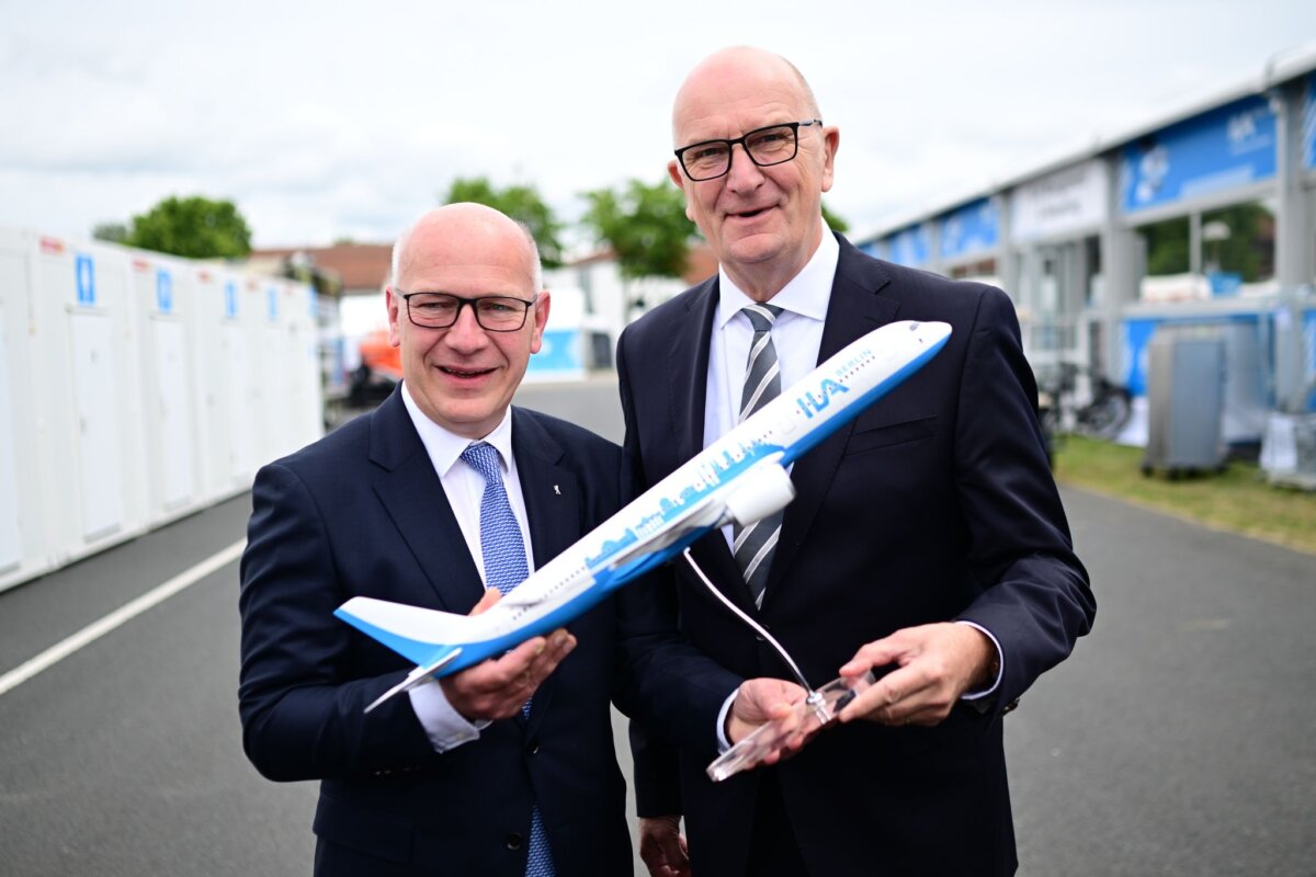 Rundgang vor der ILA 2026 Diese Zusammenarbeit ist passé: Brandenburgs Ministerpräsident Dietmar Woidke (SPD) und Berlins Regierender Bürgermeister Kai Wegner (CDU) verstanden sich gut. (Archivbild)