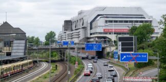 Am Autobahndreieck Funkturm ändert sich ab Montag die Verkehrsführung, um von der A115 auf die A100 zu gelangen. (Archivbild)