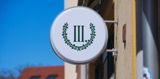 Ministerium rechnet rechtsextremer Szene zehn Immobilien zu Die rechtsextremistische Partei Der Dritte Weg hat in diesem Jahr ein Partei- und Bürgerbüro in Wittstock/Dosse eröffnet.