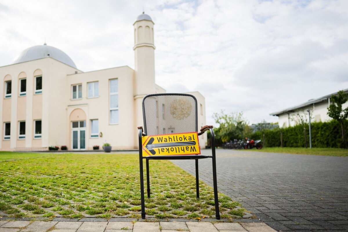 Abgeordnetenhaus-Wahl in Berlin - Wahllokal Auch auf dem Gelände der Khadija Moschee in Berlin-Pankow konnten Wähler ihre Stimmen abgeben.