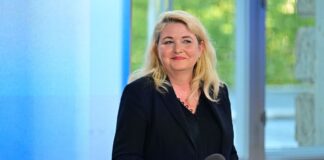 AfD liegt in Marzahn-Hellersdorf deutlich vorn Die AfD unter Landeschefin Kristin Brinker hat bei der Abgeordnetenhauswahl in Berlin in Marzahn-Hellersdorf ihre stärksten Ergebnisse geholt.