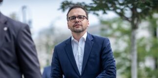 Besorgnis in Brandenburg nach Linke-Sieg bei Berliner Wahl Brandenburgs Innenminister und CDU-Landeschef Jan Redmann zeigt sich besorgt wegen der Linken. (Archivbild)